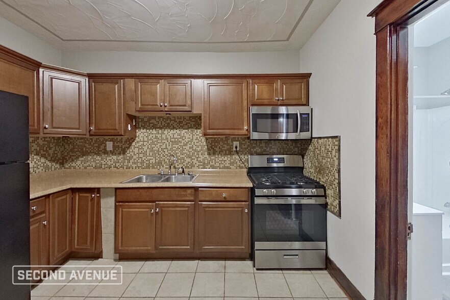 Building Photo - 1826 Greenwood Ave