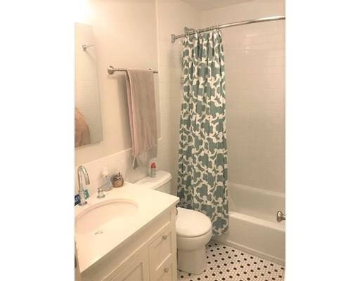 Building Photo - 39 Clarendon St