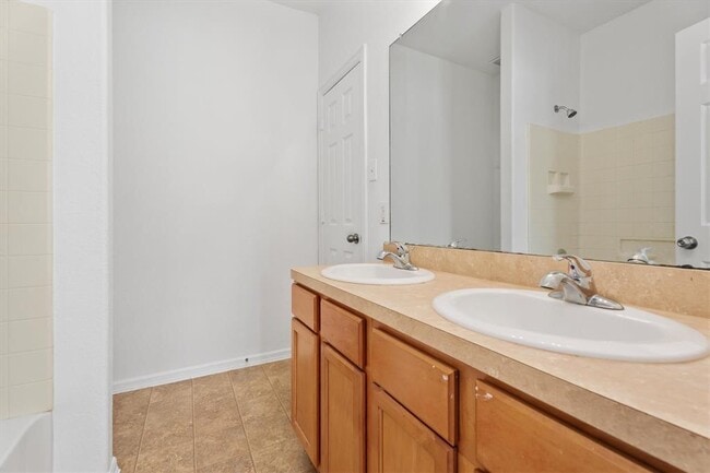Building Photo - 12230 Turchin Dr