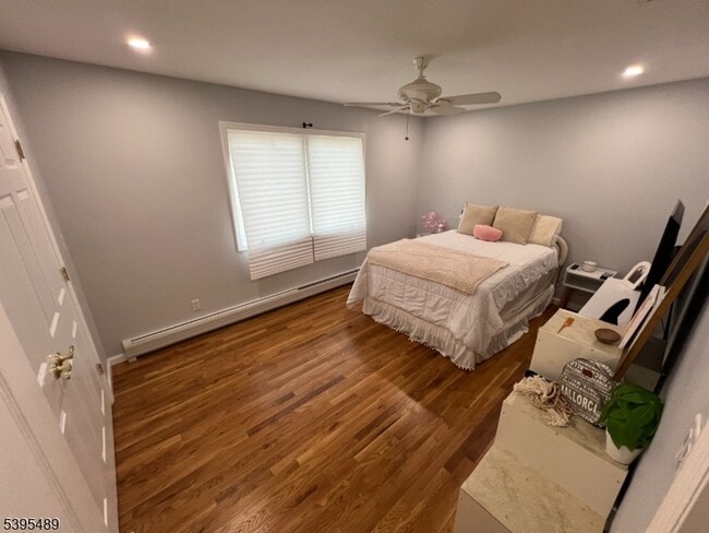 Building Photo - 497 Division Ave