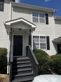 Building Photo - 26 Bama Ln