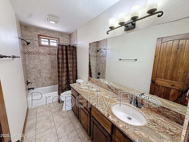 Building Photo - 15545 E Mustang Dr