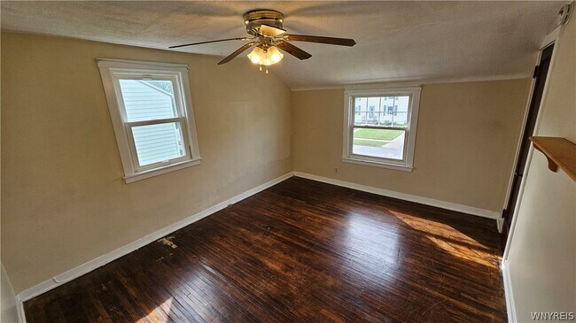 Building Photo - 107 Fowler Ave
