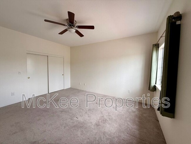 Building Photo - 4734 E Mountain View Dr