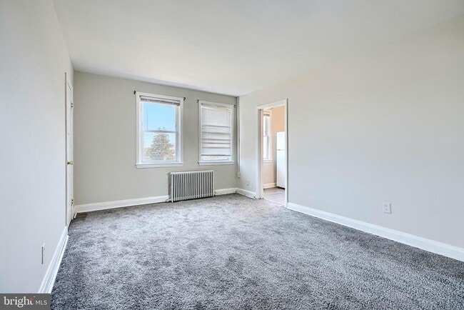 Building Photo - 5626 Midwood Ave