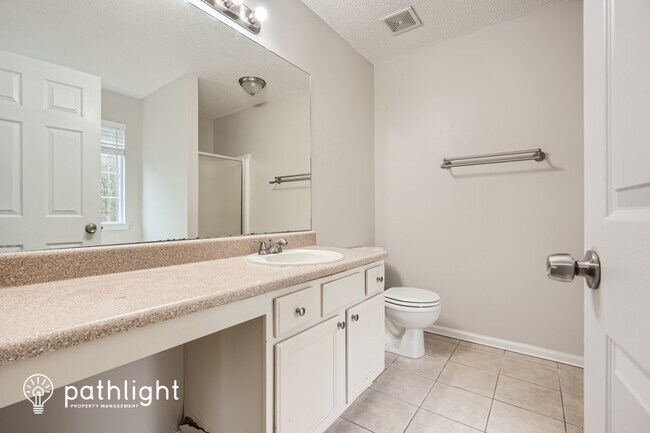 Building Photo - 3160 Brookfield Drive