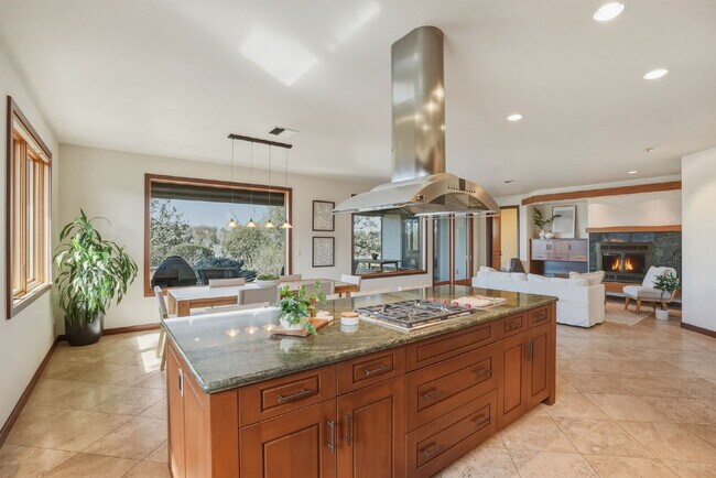 Building Photo - Beautiful 3-Bedroom Home Above Miller’s Landing with River and Mountain Vistas