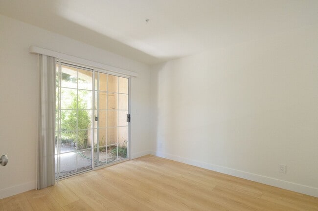 Building Photo - Gated California Lighthouse Townhome | 3 Bed + 2.5 Bath End Unit | Pool, Spa, Private Patio & 2-C...