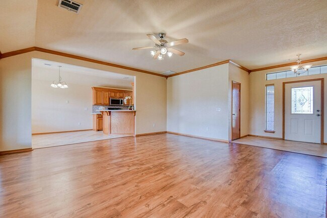 Building Photo - 1628 SW 31st Terrace