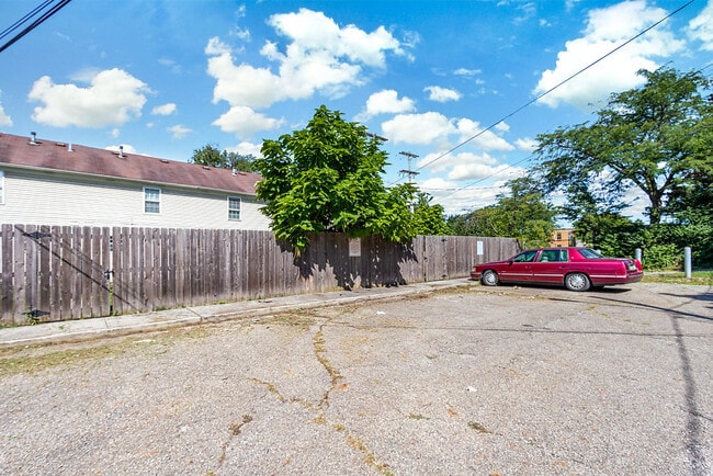 Ample off-street parking - 28 Linwood Ave