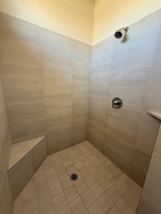 Building Photo - Home for Rent - Pool Access