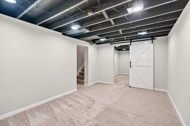 Building Photo - 2699 Pontiac St