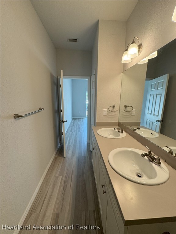 Building Photo - 1517 Las Villas Blvd
