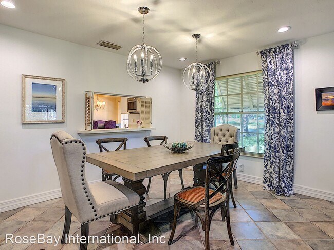 Building Photo - 4445 Oakley Greene