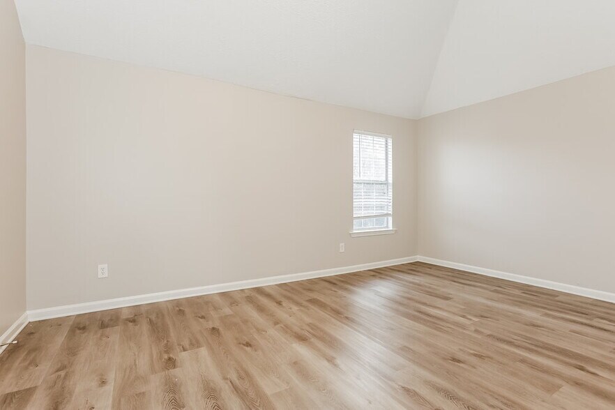 Building Photo - 1481 Mine Run