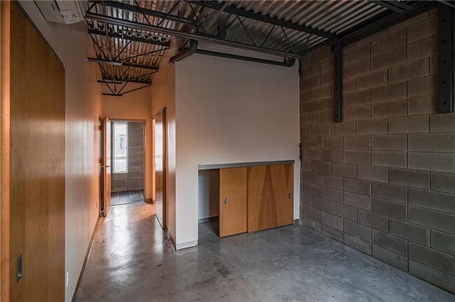 Building Photo - 4801 S Congress Ave