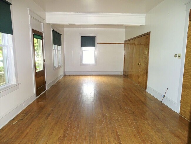 Building Photo - 413 Mt Sidney Rd