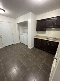 Building Photo - 1021 Talbot Ave