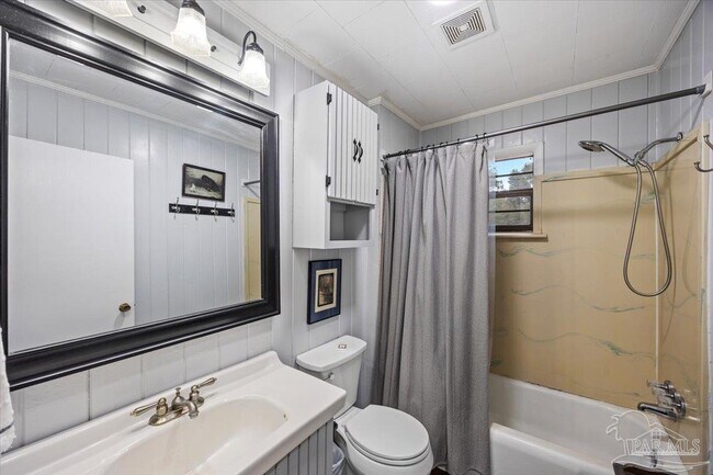 Building Photo - 5490 Berryhill Rd