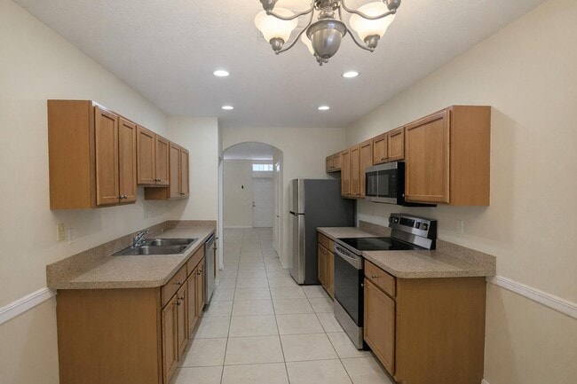 Building Photo - 2141 SE Fern Park Dr