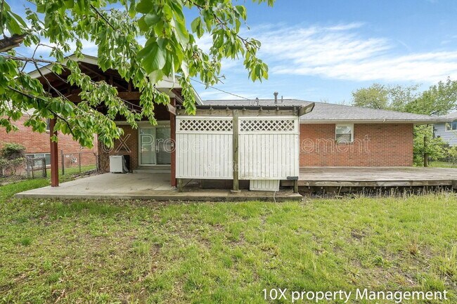 Building Photo - 2892 Longfield Rd