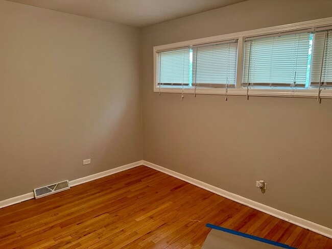 Building Photo - 2652 Woodworth Pl