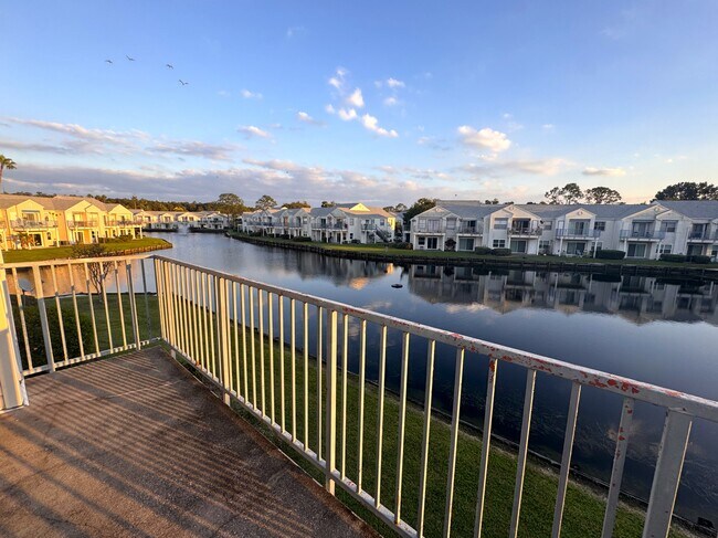 Building Photo - 2544 Woodgate Blvd