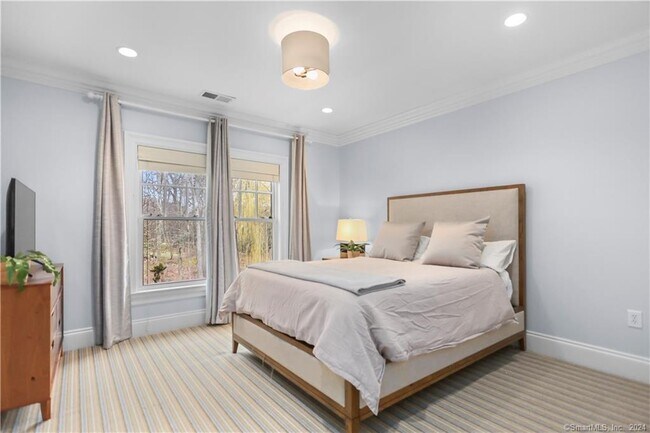 Building Photo - 46 Burr Farms Rd