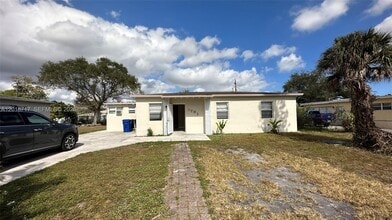 Building Photo - 1701 NW 13th St