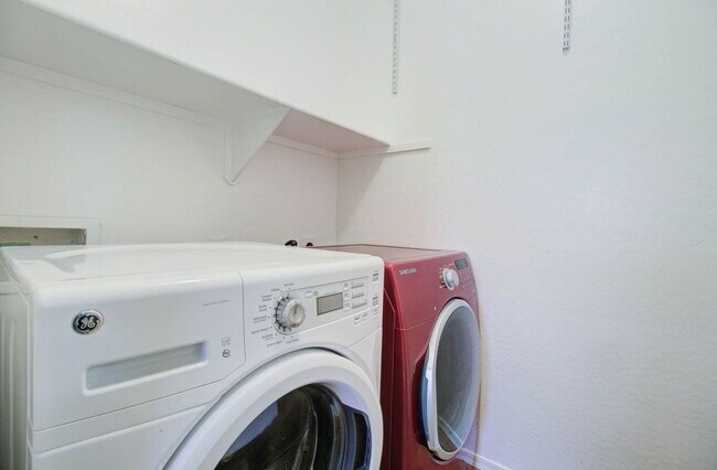 Building Photo - 15882 N 172nd Ln