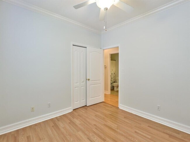 Building Photo - 3336 Cameron Chase Dr