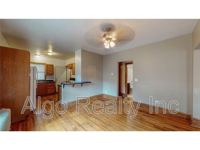 Building Photo - 609 Snelling Ave N