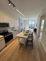 Building Photo - 226 Jamaica Dr