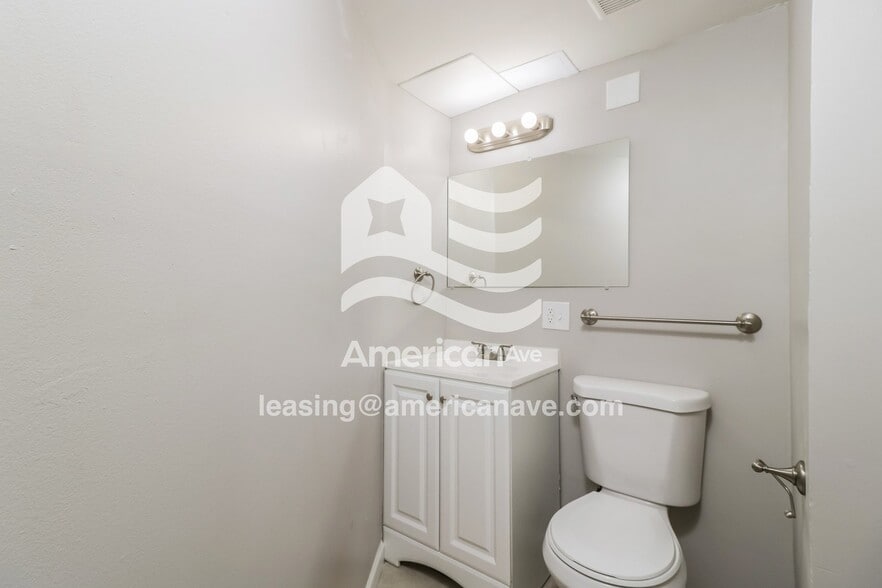 Building Photo - 4507 June Ave