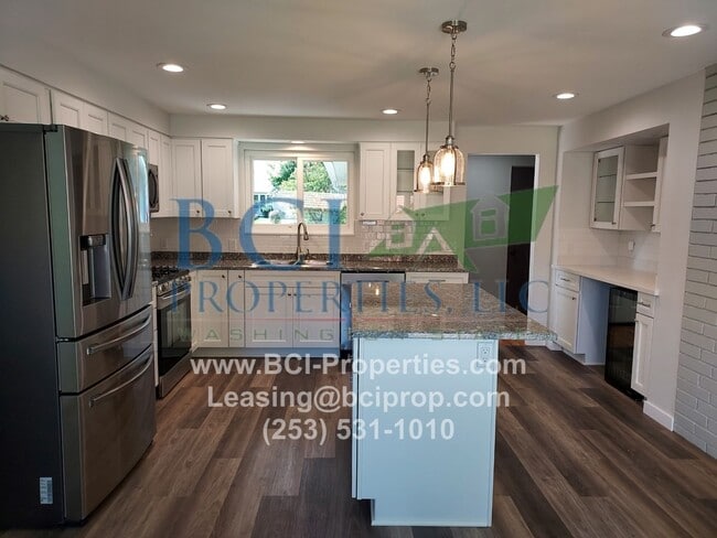 Building Photo - 8811 Forest Ave SW