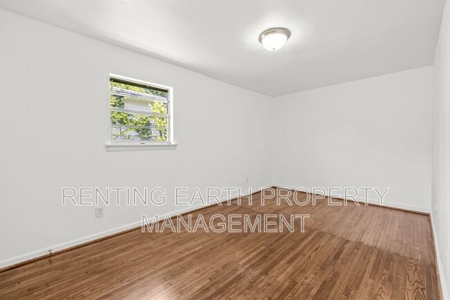 Building Photo - 6109 Blocton Ave