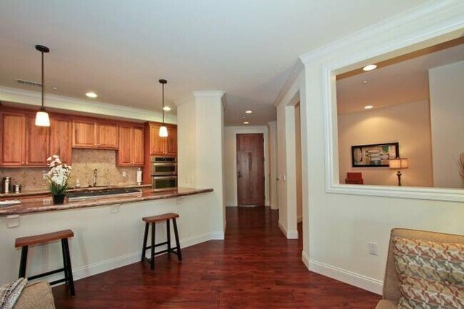 Building Photo - Condo in Willow Glen Place