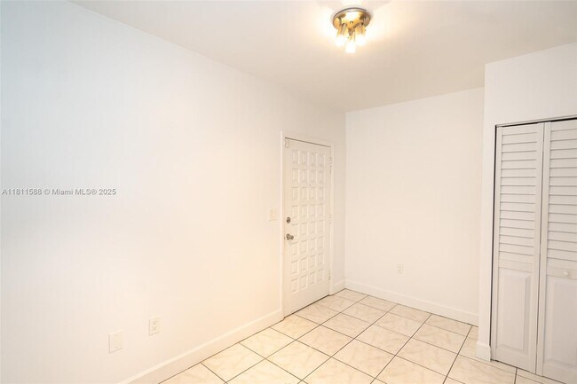 Building Photo - 8200 Harding Ave