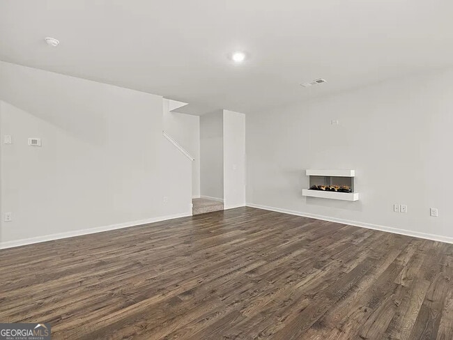 Building Photo - 50 Rustin Rdg