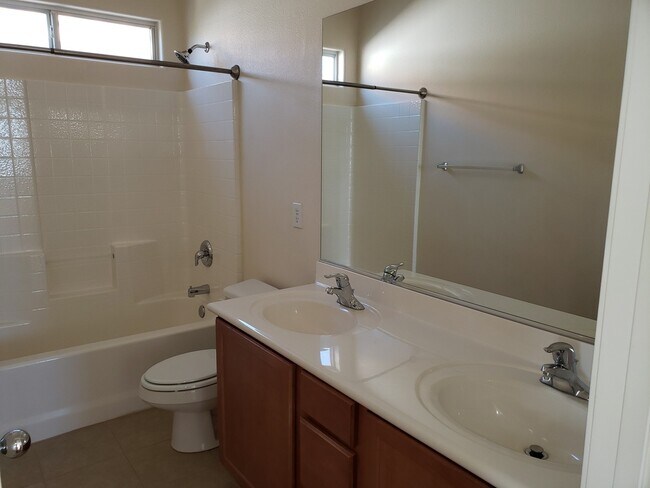 Building Photo - 8904 Nautilus Vista Ct