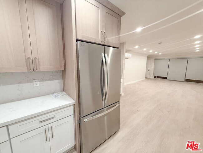 Building Photo - 1117 S Bedford St