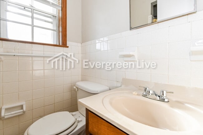 Building Photo - 4261 Riche Rd