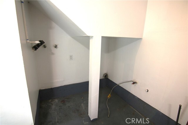 Building Photo - 15349 Hunsaker Ave