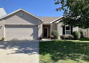 Building Photo - Well-maintained 3BR/2BD Fenced Ranch