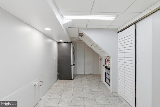 Building Photo - 7203 Arthur Dr