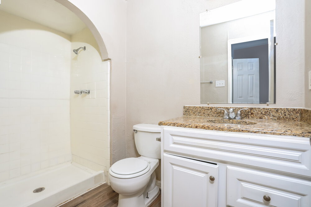 Building Photo - 4141 Yellowleaf Dr