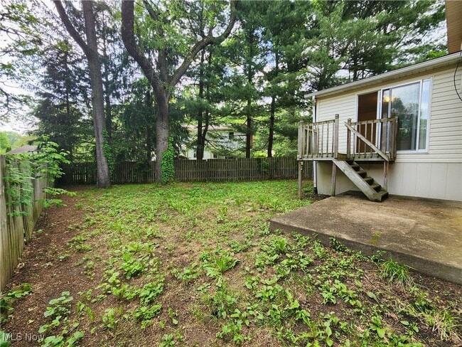 Building Photo - 3032 Englewood Dr