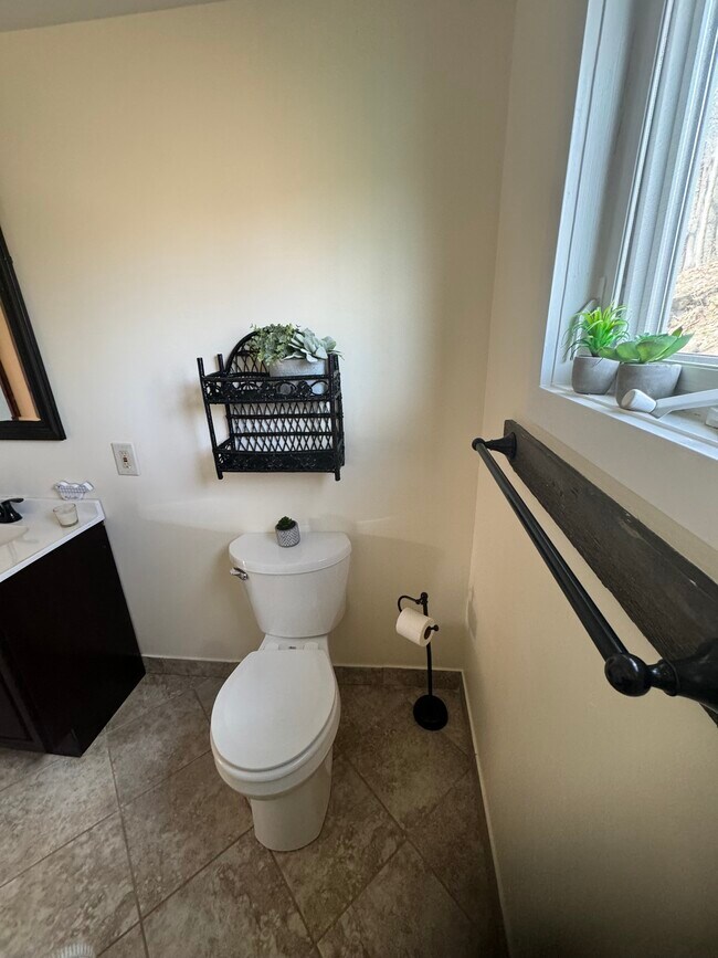 Bath - 969 Purchase Brook Rd