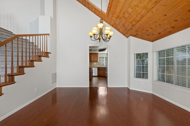 Building Photo - Stunning Carlsbad Executive Home with Ocean Views