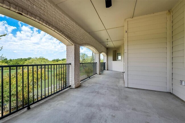 Building Photo - 1271 Carl Dr